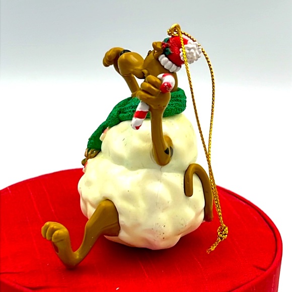 Scooby Doobie Doo Christmas tree ornament 2002 - Picture 2 of 9